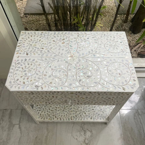 Jaipuri Floral Mother of Pearl Inlay 1-Drawer Bedside Table – Oakvello