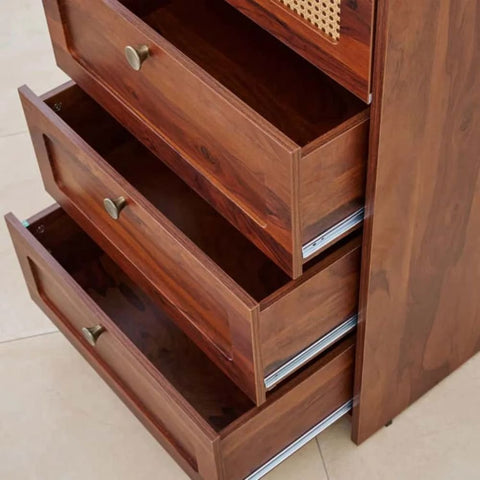 4-Drawer Solid Wood Chest of Drawers | Bedroom Storage Dresser – Oakvello