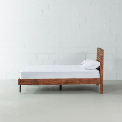 Acacia Wood Bed Frame | Premium Solid Hardwood Bedroom Furniture – Oakvello