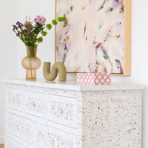 Jaipuri Floral Mother of Pearl 7-Drawer Chest | Artisan Bedroom Dresser – Oakvello