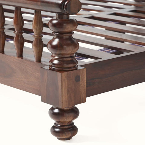 Colonna Wooden Bed | Sheesham Wood | Hand-Turned Spindle Posts & Carved Headboard | King & Queen Size | Oakvello