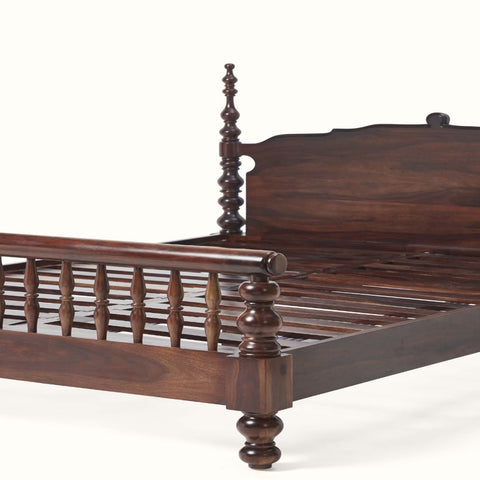 Colonna Wooden Bed | Sheesham Wood | Hand-Turned Spindle Posts & Carved Headboard | King & Queen Size | Oakvello